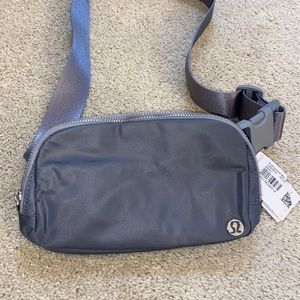 Lululemon belt bag with tags